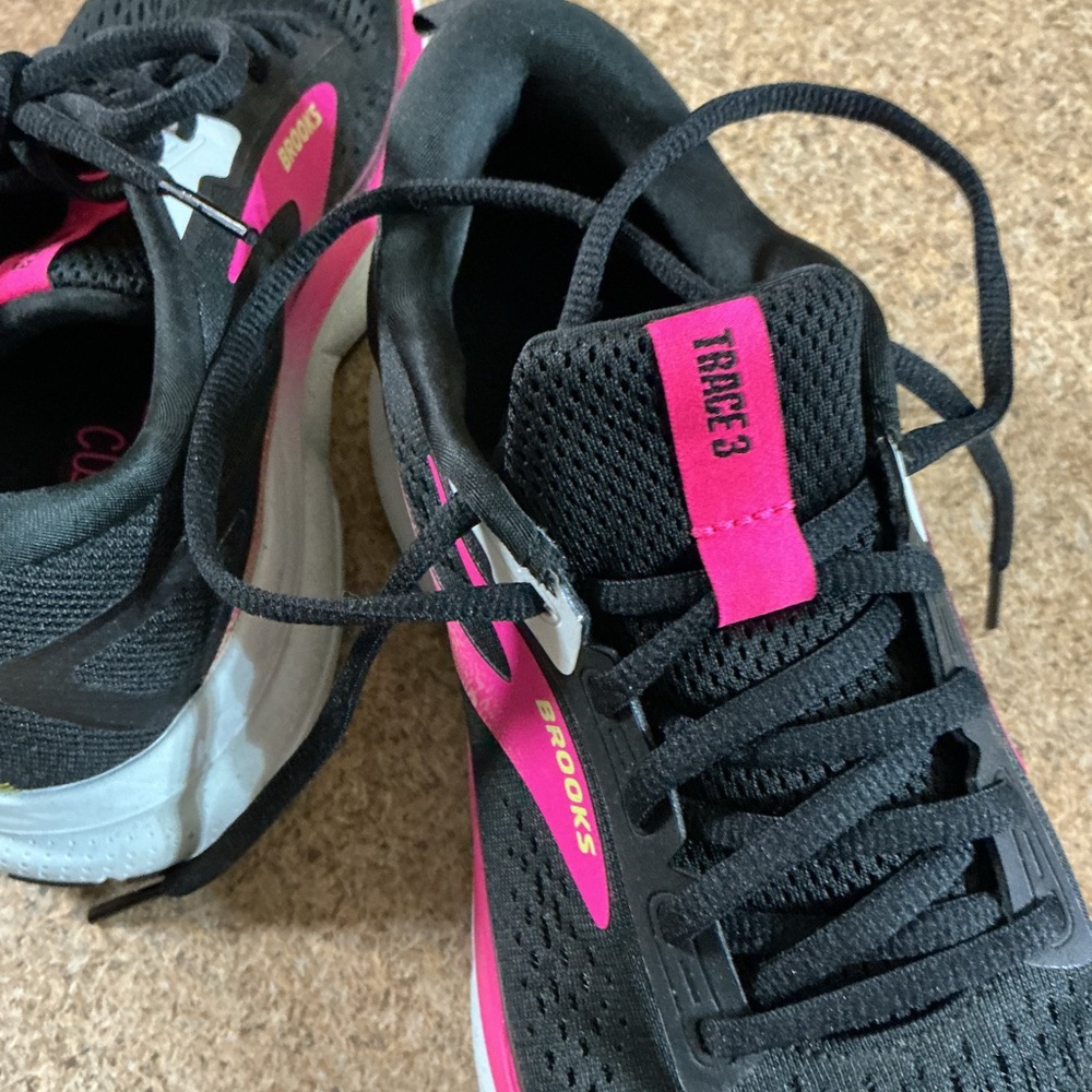 Brooks Women's Athletic Shoes in Black and Pink - Picture 6 of 7